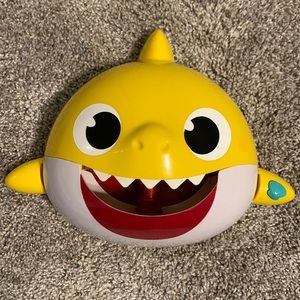 Baby Shark singing bath tub bubble maker